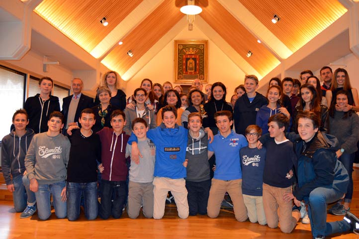 Pilar Zamora recibe a 32 estudiantes franceses de intercambio con el Colegio Nuestra Señora del Prado