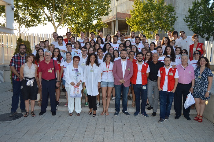 Zamora agradece a los jóvenes de Cruz Roja Castilla-La Mancha que se formen en valores sólidos para ayudar