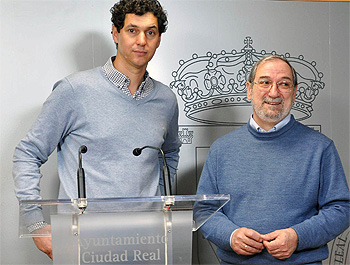 Reunión del Vicepresidente del Club Balonmano Ciudad Real y el concejal de Deportes capitalino