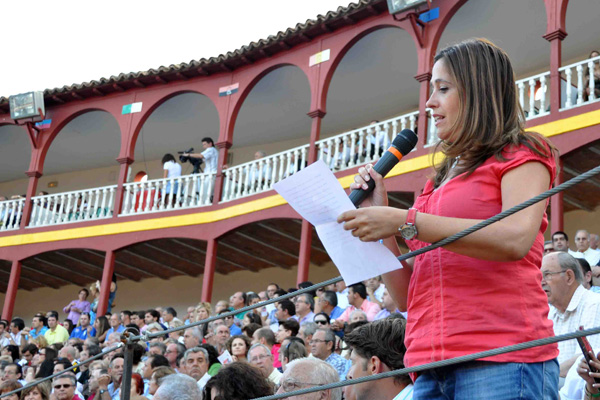 La alcaldesa de Ciudad Real en la corrida de rejones