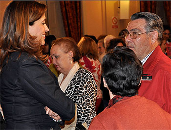 Rosa Romero inaugura el Programa Municipal de educación de adultos