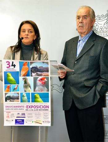 Ana Beatriz, concejal de Educación y Jesús Molina en rueda de prensa